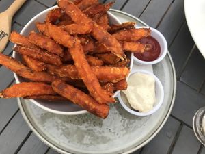 Sweet potato fries at Lu-Ma Cafe in South West London