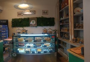 Opciones de repostería vegana y sin gluten at Dulcería & Cafetería Santino Di Lucca  in Santiago