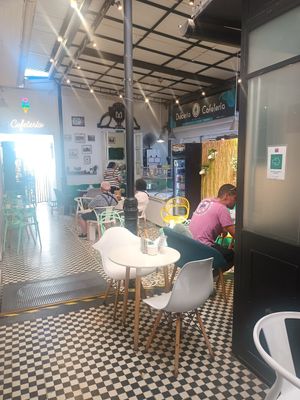 Mesas en el interior de la galería at Dulcería & Cafetería Santino Di Lucca  in Santiago
