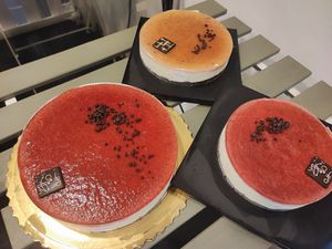 Torte semifreddo al limone con gelatina di fragole e melone! at Dolcevita  in Turin