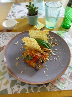 Involtini di melanzane at Vegetal Food by Grace in Antwerpen