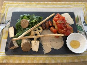 Antipasto  at Vegetal Food by Grace in Antwerpen