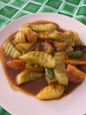 sweet & sour stir fry with pineapple was amazingly good   at Jay 99 - Youta in Chiang Rai
