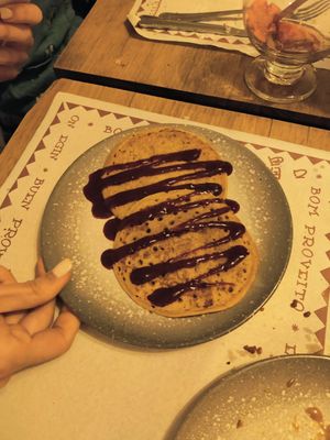 Vegan banana pancakes at KAKTUS in Villaviciosa De Odon