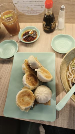 Gua bao at Jardín de Yunnan  in Sevilla