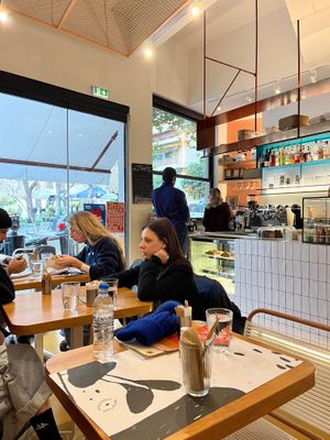 Vibe. at GNOU in Athens