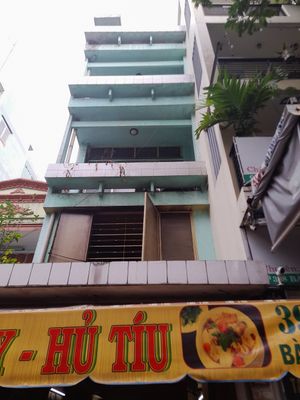 Building it's in at Cơm Chay 390 in Ho Chi Minh City