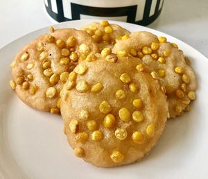 Chickpea and sticky rice fritters at Burma Road in Dubai