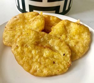 Potato fritters at Burma Road in Dubai