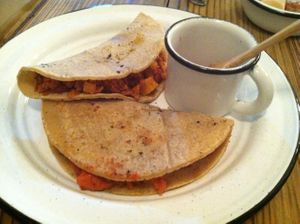 tacos at Cate de mi Corazon in Mexico City