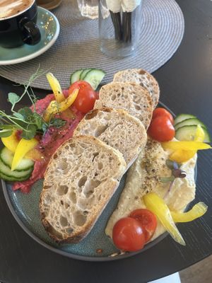 Damaskus 10,90€
  at Barista Brunch Linz  in Linz