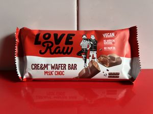 Chocolatina Love Raw Cream Wafer Bar  at Veggie Room in Madrid