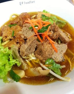 Vegetarian Herbal Noodle at Compassion Vegetarian Cuisine 慈悅素 in Central Singapore