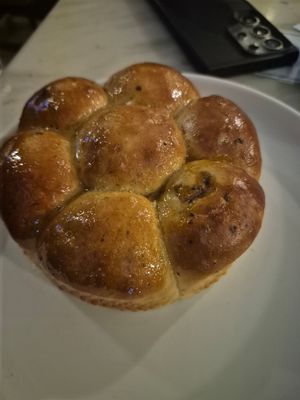 Garlic bread at Pause Cafe in Mumbai