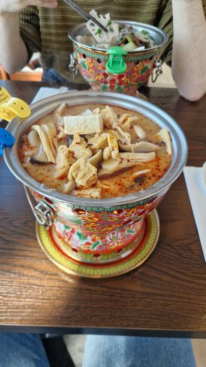 Vegan hotpot (yummyy!!) at Hotpot & Nudeln 大清面馆 in Berlin