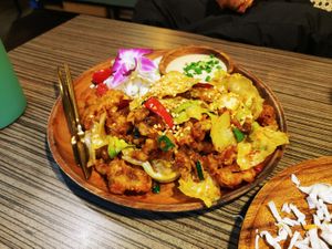 Vegan deep fried with dipping sauce made of chick peas at Prathet Thai - 쁘라텟타이 in Seoul