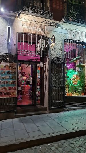  at Cantina 33 - Food Market - Brunch in Madrid