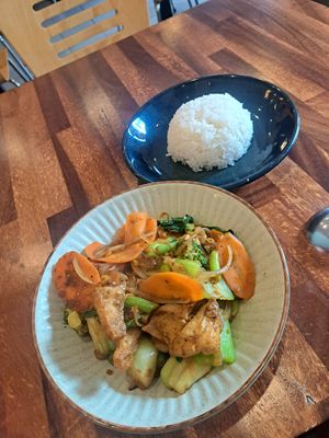 Chilli lemongrass tofu at Mama 10 in West Leederville