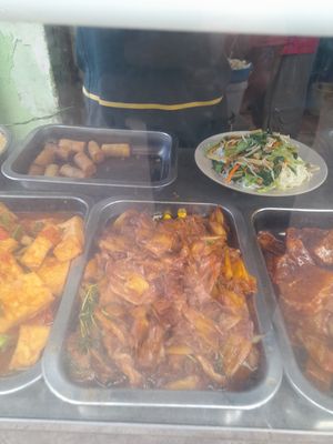 Com chay selection at Tâm Thú in Ho Chi Minh City