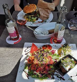 Beyond Burger, Arabisches Cous Cous mit Koriander Falafel und Salat at Petersilchen in Xanten
