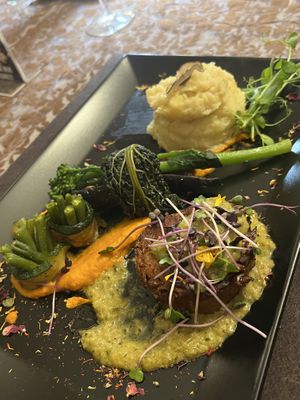 Weihnachtsmenü 2025 - Hauotgang mit No Filet  at Petersilchen in Xanten