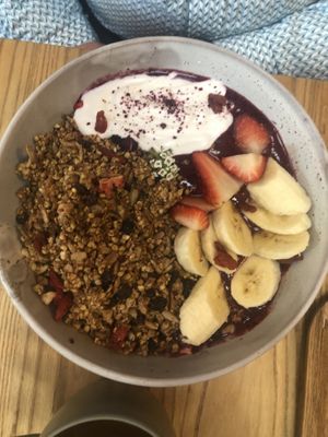 Açai bowl at Little Bird Kitchen in Auckland