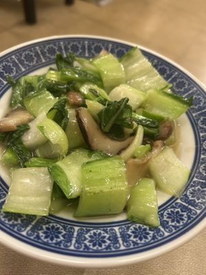 Pak choi and mushrooms   at Cicchetteria Cinese Zhu in Vicenza