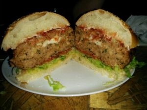 'Yokozuna' burger (500 gram) at Green Shack in Tel Aviv