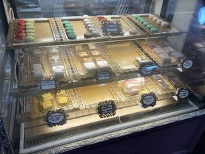 Case of delicious things  at La Vie Vegan in Saint Charles