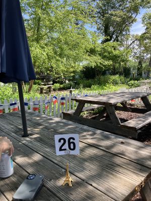 Outdoor seating  at La Vie Vegan in Saint Charles