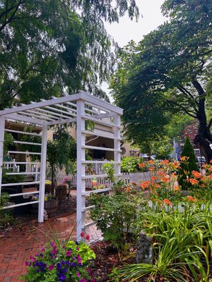 Outdoor garden area  at La Vie Vegan in Saint Charles