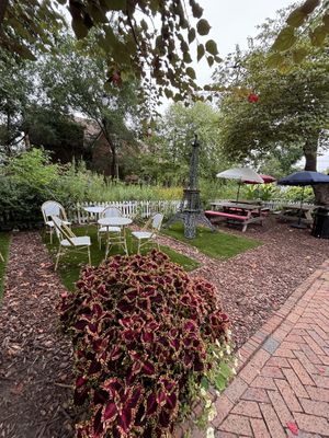 patio! at La Vie Vegan in Saint Charles