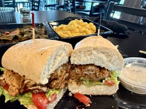 The Fysh Sandwich made with oyster mushrooms    at UnbelieVegan in Fairburn