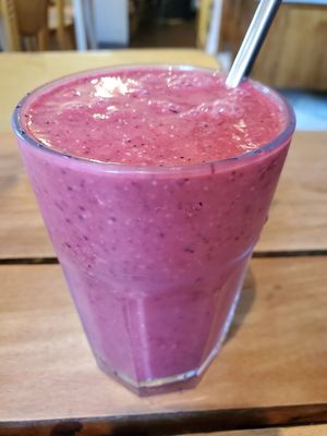Spring vitamin smoothie at Bio Solo Organico in Buenos Aires