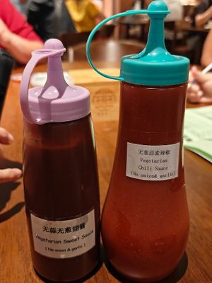 Restaurant provides alliums-free chilli and sweet sauce. There have separate cutlery and cooking pots for vegetarian food. at WahKee Dim Sum in Ipoh