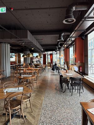 Inside   at L'Osteria - Kennedyplatz in Essen