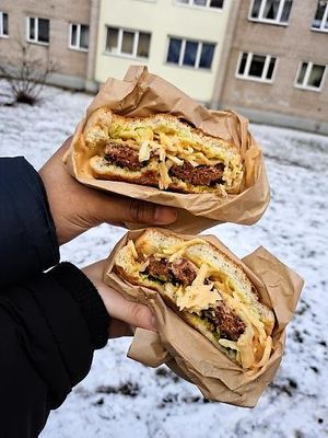  at Retro Burger in Tallinn