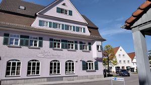 Side view at Isa's Café in Wertingen