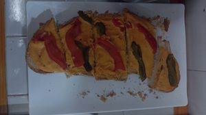 Tosta de hummus e pementos asados at Cafetería Antoxo in Xove