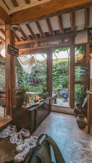  at Tteuran - 익선동 뜰안 in Seoul