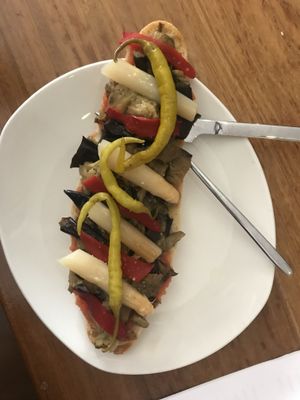 Vegan sandwich, Catalan apparently. With eggplant, peppers, white asparagus. Very taste! 4.95 euro at Cafe 4 Gatos in Granada