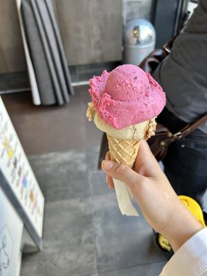   at Mica Eisdiele  in Stuttgart