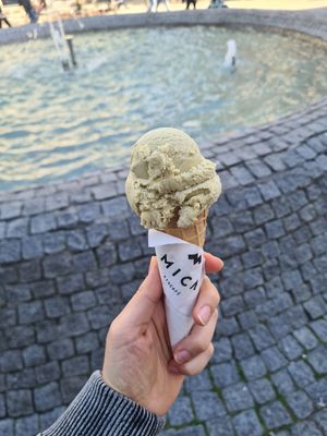 Vegane Pistazie at Mica Eisdiele  in Stuttgart