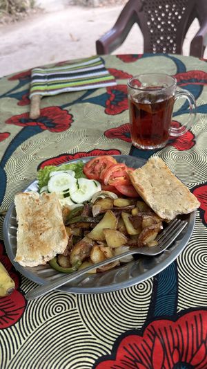 Breakfast  at Good Vibes Eco Lodges in Kafuta
