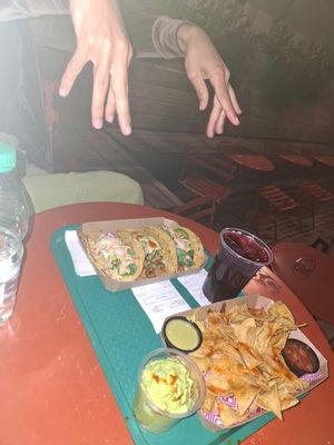 Vegan tacos, nachos and jamaica water from La Milpa at Mercado Ferrando in Montevideo