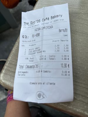   at D&S Cafetería in Irun