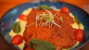 Seitan on top of mashed potatoes was 🔥🔥🔥 incredibly delicious!   at Yurakuna in Arequipa