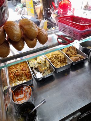 Some ingredients contain hidden eggs. Ask staff for more details at Hồng Cúc in Ho Chi Minh City