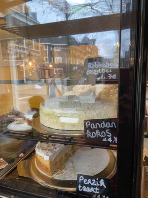 Pies: the peach pie has a whipped cream top layer and tastes good. at KLUTS in Utrecht