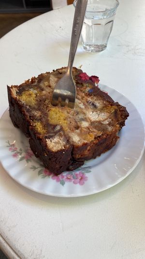 Verloren brood. Best cake ever  at KLUTS in Utrecht